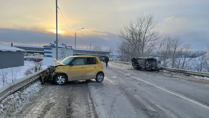 В ГИБДД назвали причину серьезного ДТП на Транзитной в Южно-Сахалинске