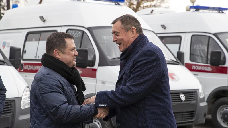 Сахалинские медики получили новейшую автотехнику