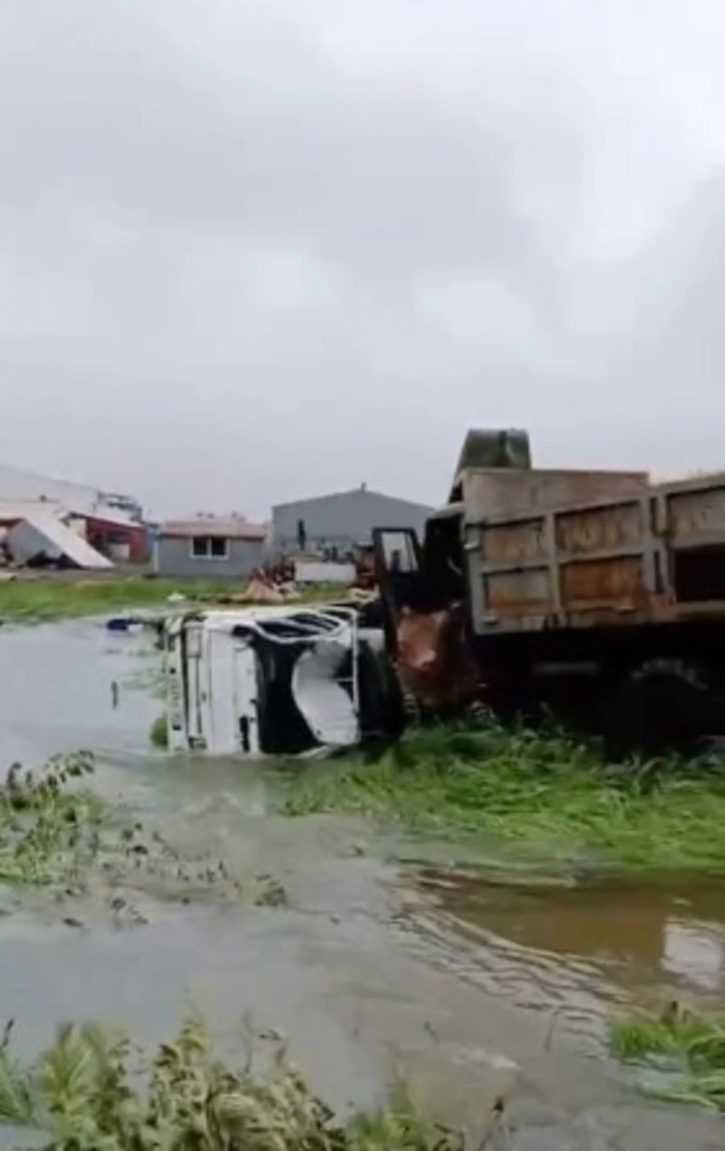 Три рыбных предприятия затопило на Северных Курилах после землетрясения и цунами