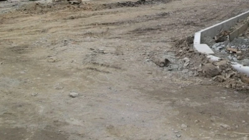 По требованию прокурора суд обязал администрацию Поронайска убрать ямы на дорогах