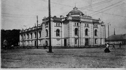 Один из первых театров на Сахалине держала Сонька Золотая Ручка