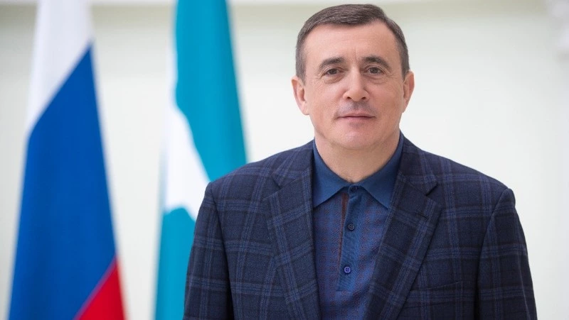 Валерий Лимаренко поздравил жителей Сахалина и Курил с Днем России