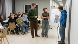 Сахалинские студенты театрального института представили проекты учебного театра