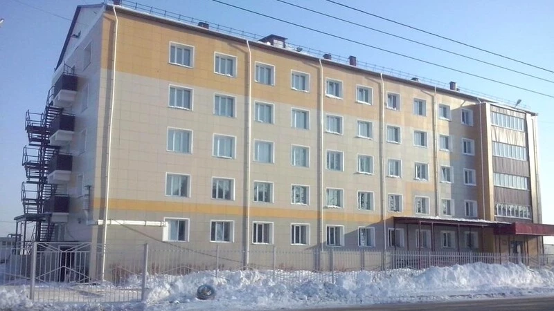 В Макаровском доме-интернате для инвалидов и престарелых продолжат масштабный ремонт