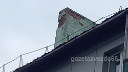 Дымоход и фонарный столб: Поронайск пострадал от ураганного ветра