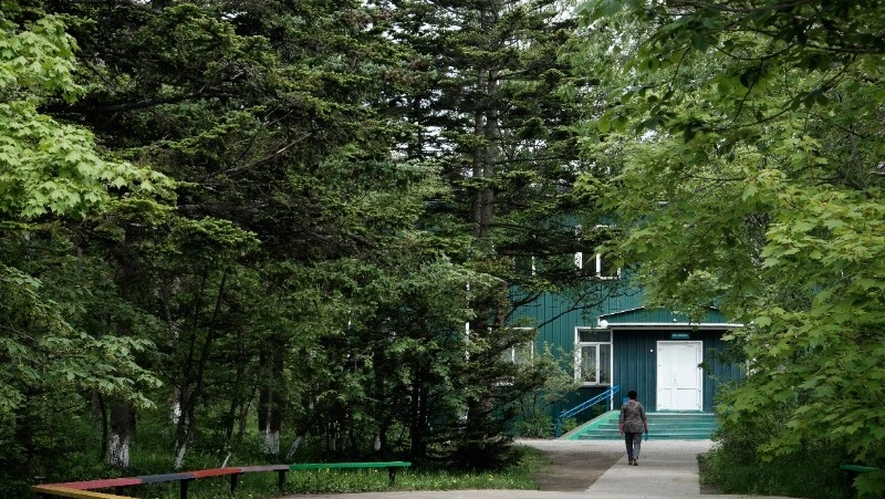 Импортозамещение в деле: французский пол забраковали в сахалинской школе