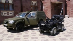 Бронированный внедорожник и квадроцикл передали участникам СВО с Сахалина
