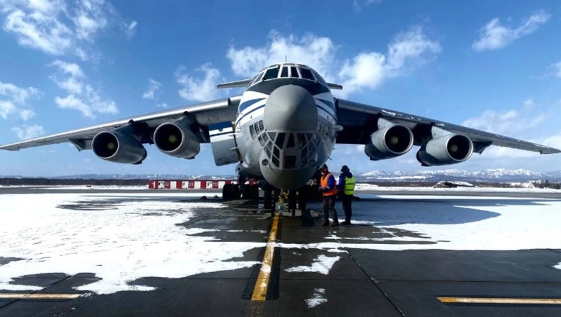 Рейсы в Оху и Шахтерск вылетят с опозданием 3 марта 