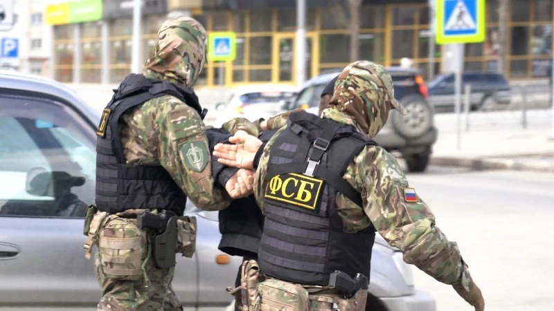 Житель Сахалина проведет 14 лет в колонии за попытку воевать за ВСУ 