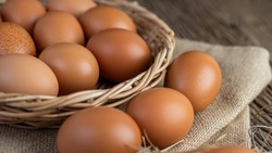 Птицефабрика «Островная» на Сахалине поднимет цены на яйцо на 26%