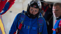 Спасатели Росавиации на Сахалине шесть часов оттачивали парашютные прыжки