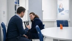 Более 230 жителей Сахалинской области с инвалидностью нашли работу через Кадровый центр 