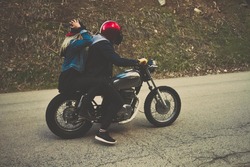 Пьяный мотоциклист без шлема разбился на Сахалине