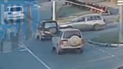 Недопонимание привело к аварии на перекрестке в Южно-Сахалинске