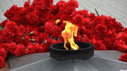 Вечный огонь на мемориале Славы в Южно-Сахалинске временно отключат