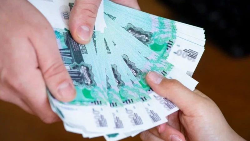 В России предложили сделать 13-ю зарплату обязательной