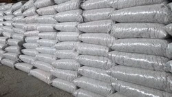 Старые книги на стройку: на Сахалине ветхую литературу превращают в утеплитель