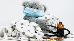 Волонтеры не прекращают доставку лекарств южносахалинцам с легкой формой коронавируса