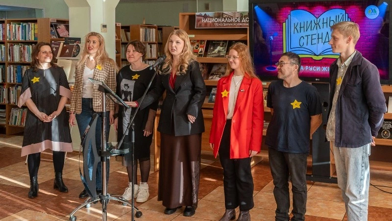 В сахалинской библиотеке прошел литературный стендап «Кому на Руси жить хорошо?»
