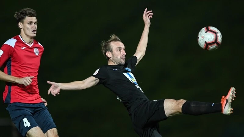 Футболисты «Сахалина» сыграли вничью с соперниками из Читы