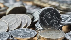 Аналитики Газпромбанка прогнозируют рост курса доллара до 105 рублей в 2025 году