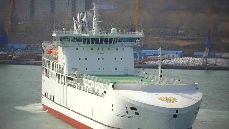 Матрос пострадал на пароме «СахПасФлота» из-за ошибки водителя 