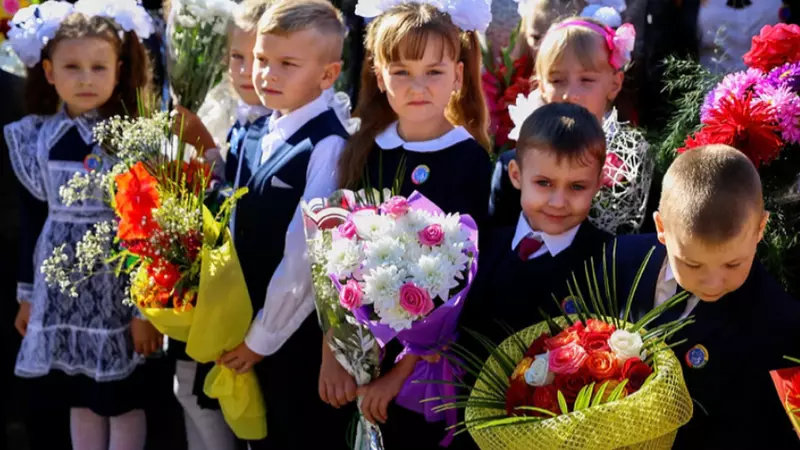 «В метре друг от друга»: сахалинские школьники проведут линейку к 1 сентября, соблюдая дистанцию