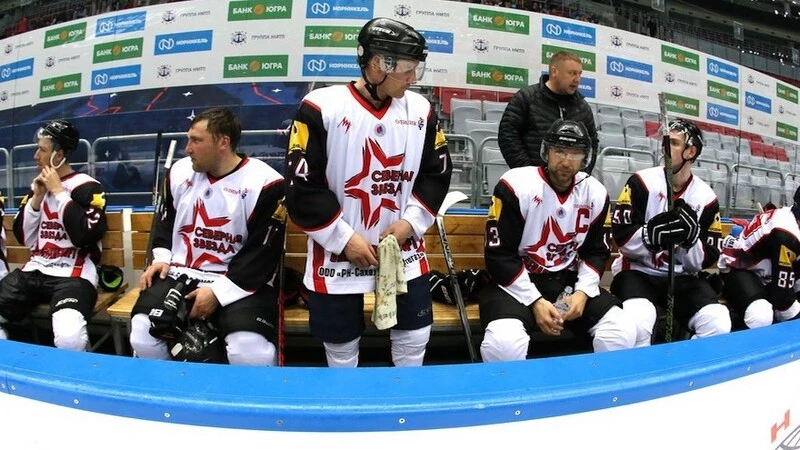 Сахалинцы взяли серебро Ночной хоккейной лиги