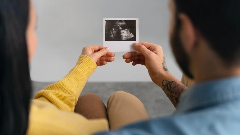 В России утвердили выплаты для детей, рожденных с помощью ЭКО