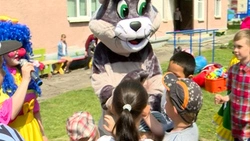 «Доктор Клоун» лечит детей