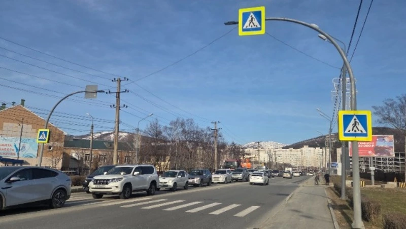 На Больничной улице в Южно-Сахалинске исправили ошибку с пешеходным переходом