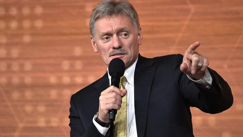 В Кремле напомнили об обязанности служить в армии