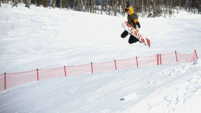 Сноуборд-парк готовят на «Горном воздухе» в Южно-Сахалинске