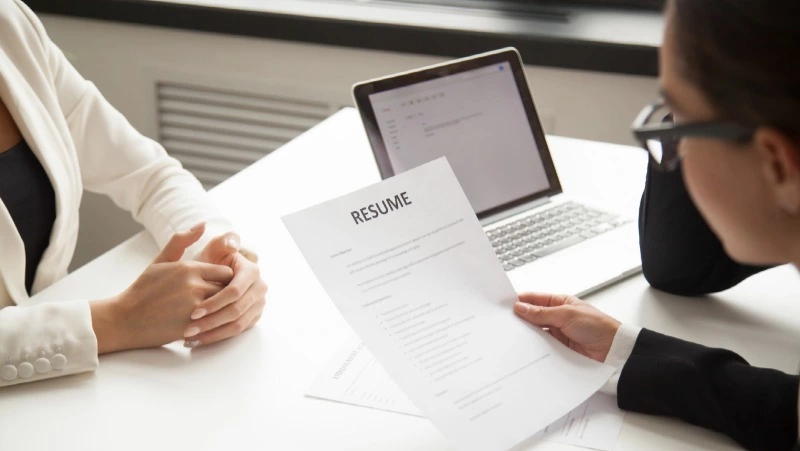 Жители Сахалина стали активнее искать работу в 2023 году