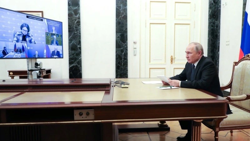 Путин предложил снизить ставку по льготной ипотеке до 9% годовых