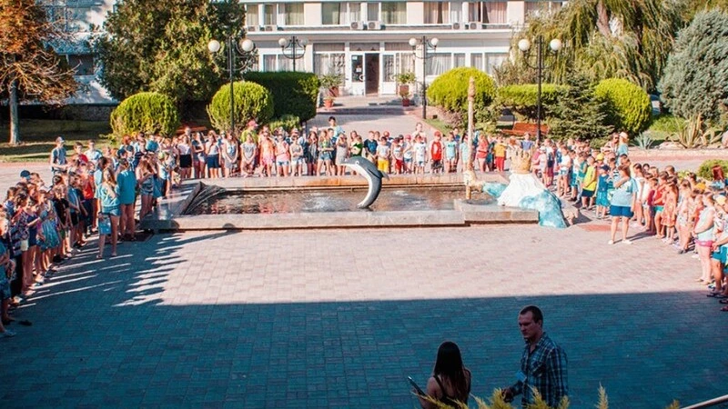 Сахалинцы благодарят власти за организацию отдыха детей в Крыму