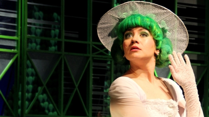 «Дамский портной» отправляется на гастроли по югу Сахалина