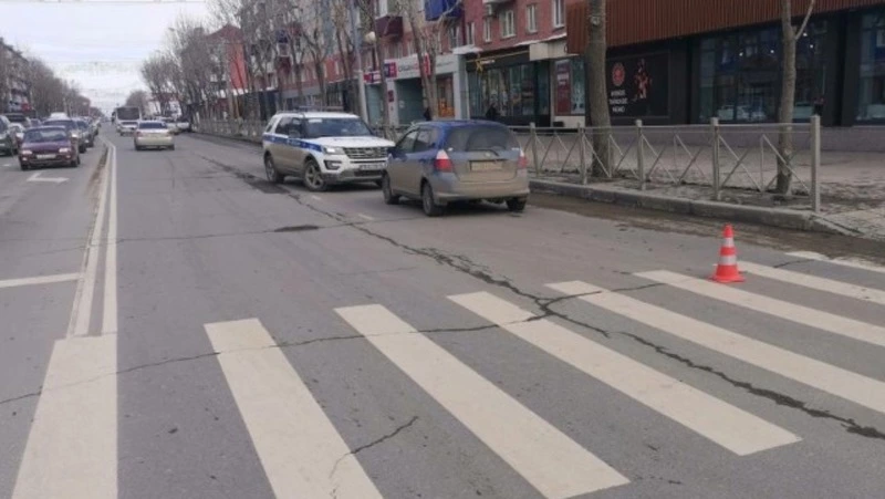 Водитель Honda Fit сбил 47-летнего мужчину в Южно-Сахалинске