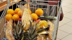 Продуктовые наборы за ревакцинацию получают жители на юге Сахалина