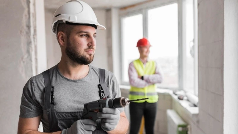 Зарплата вахтовиков на Сахалине увеличилась на четверть и достигла 162 тысяч рублей в месяц