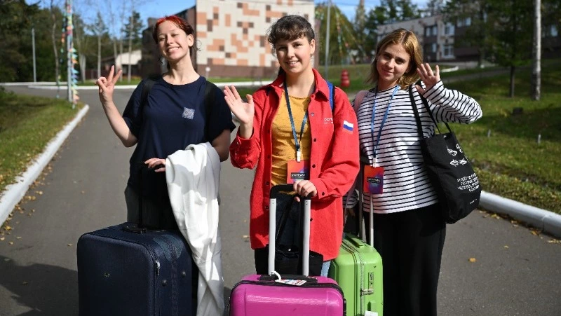 В Южно-Сахалинск прилетели первые участники форума «ОстроVа»