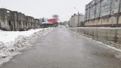 Зимняя техника выехала на чистку дорог после снегопада в Корсакове