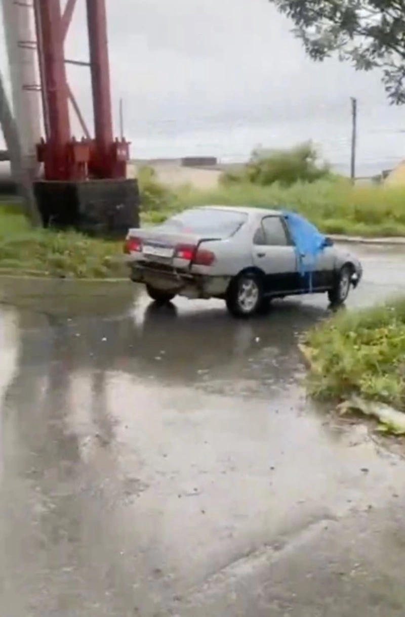 В Невельске сотрудники ДПС поймали 17-летнего подростка без прав за рулем иномарки