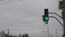 Первый «умный» светофор заработал в Южно-Сахалинске