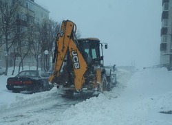 Губернатор заставил мэрию Южно-Сахалинска докупить технику для уборки снега