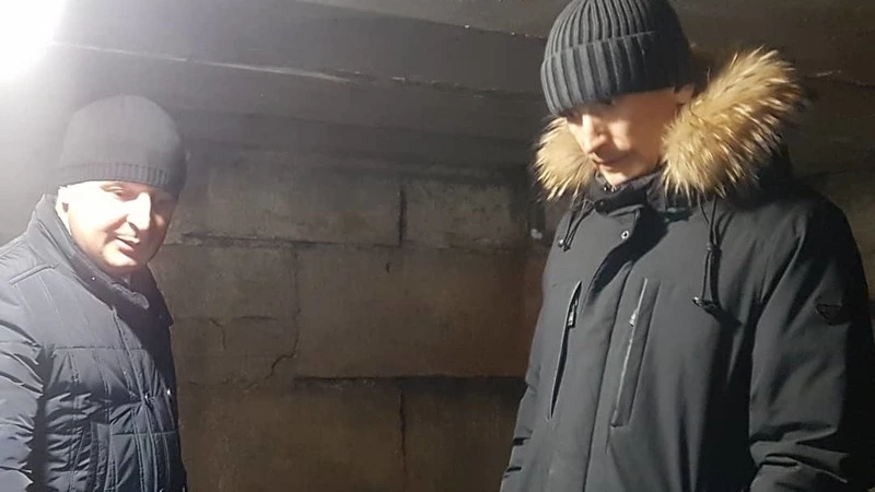 Воды нет: мэр Углегорска вернулся из подвальной командировки