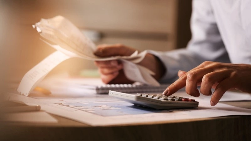 Причину переплат за электроэнергию назвали жителям Сахалина и Курил