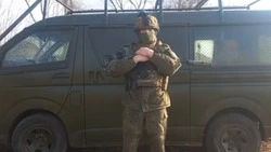 «Губернские ведомости» передали с Сахалина на СВО автобус Toyota Hiace