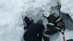 «Едва не потерял сознание»: на Сахалине спасли попавшего под лавину человека