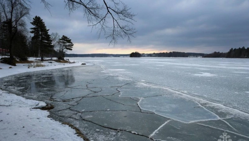 Выходить на лед у юго-восточного побережья Сахалина опасно